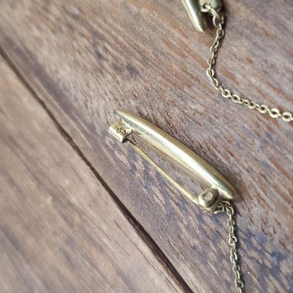 B518 solid gold Antique chatelaine bar pin - Picture 7 of 7